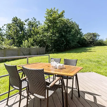 Sopark Lejl 57 アパート *