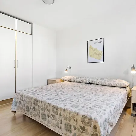 Sopark Lejl 57 * Gudhjem